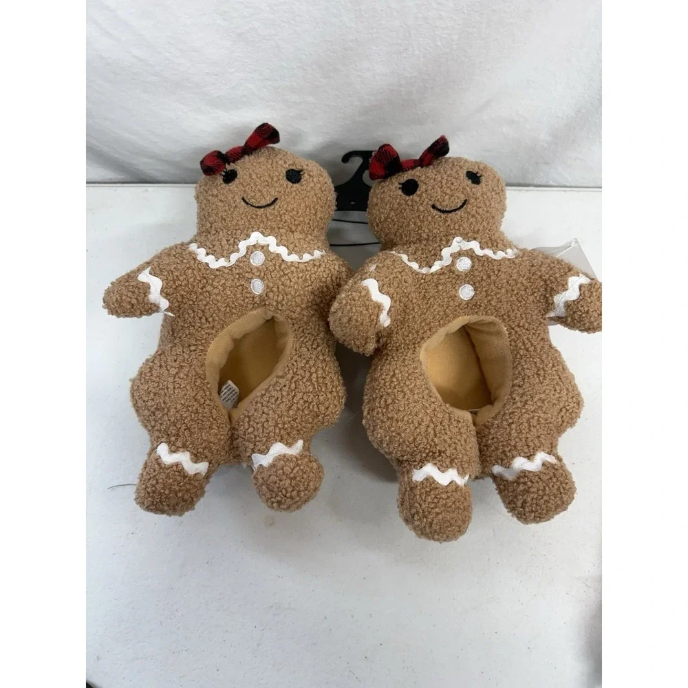 Girls Size 9/10 Gingerbread House Shoes Novelty Christmas